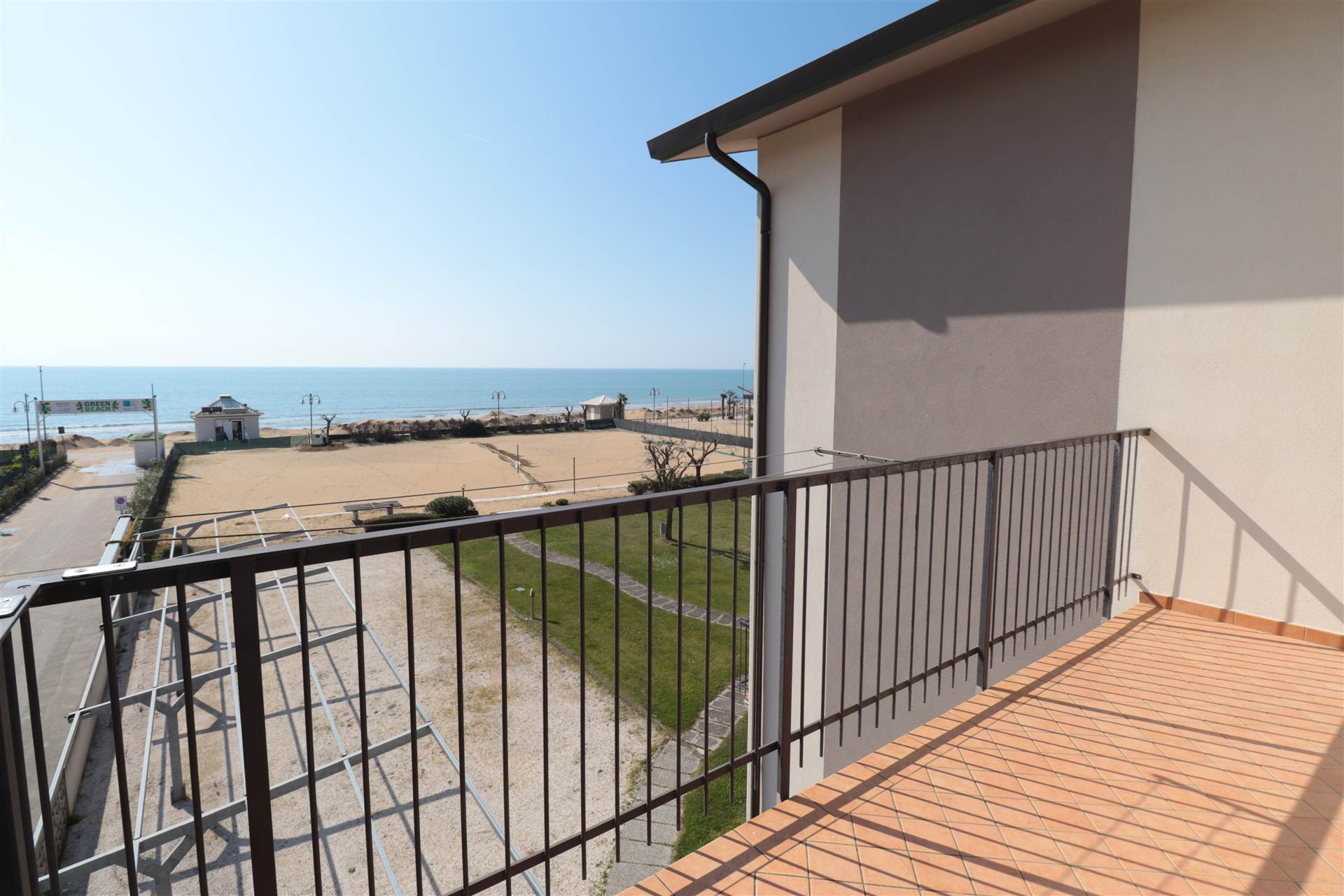 Appartamento Fronte Mare con terrazza panoramica e spiaggia Privata