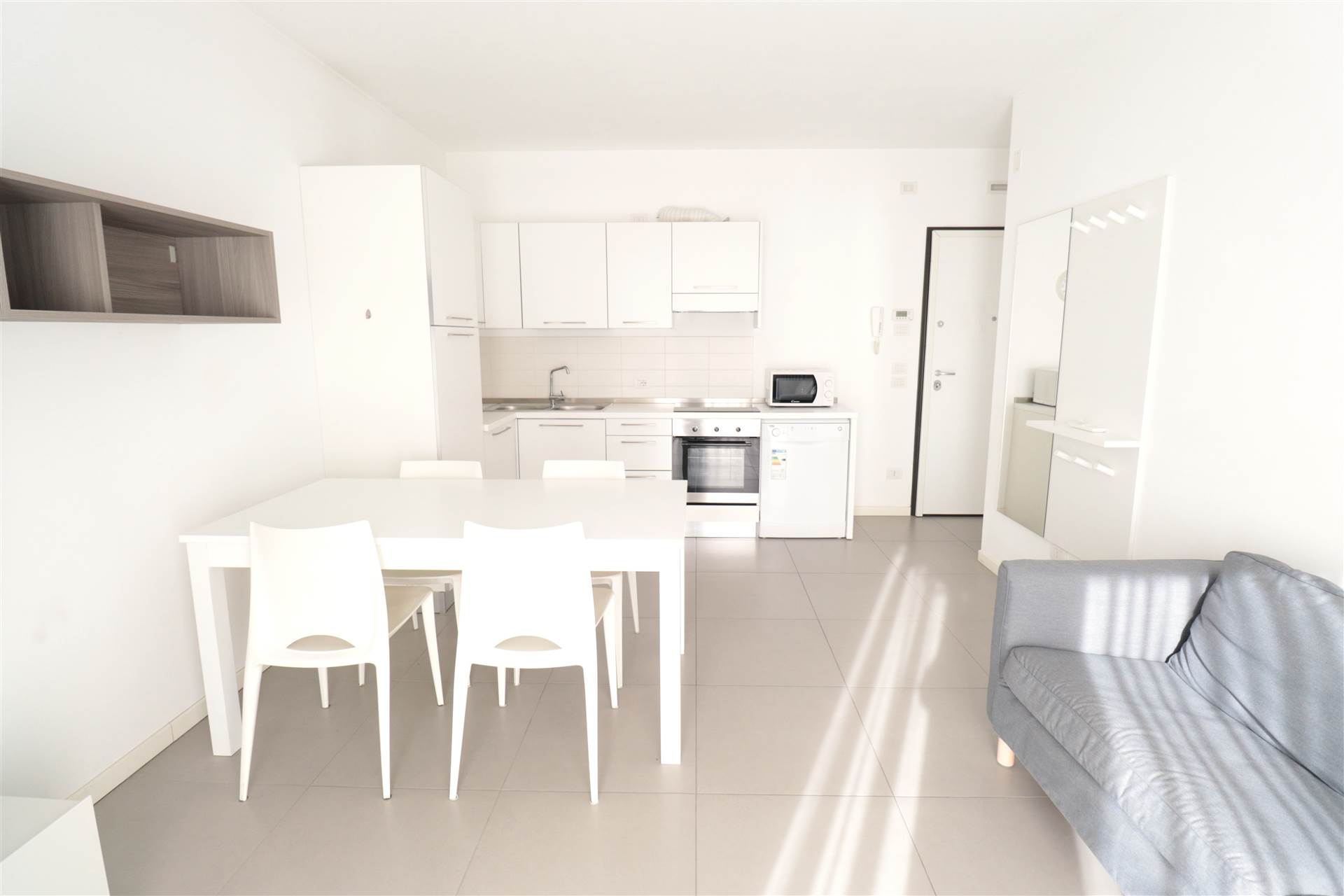 APPARTAMENTO AL PRIMO PIANO 2 CAMERE AMPIA TERRAZZA